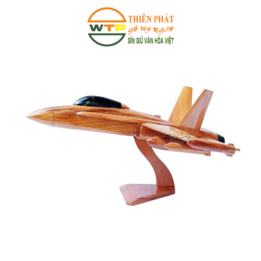 Các chi tiết của mô hình được xử lý gọn gàng nhằm tạo nên tổng thể mạnh mẽ nhưng không quá nặng nề khi đặt trong không gian decor.